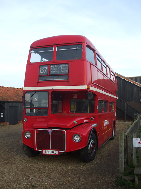 DSCF2033 Former London Transport RM664 (WLT 664) (860 UXC)