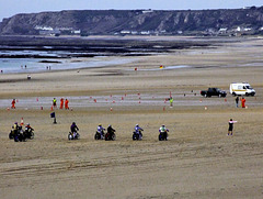 Senior sand racers waiting for the off Jersey 2006