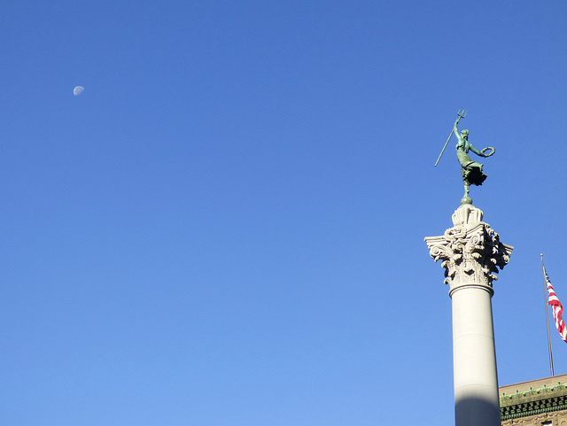 Union Square moon