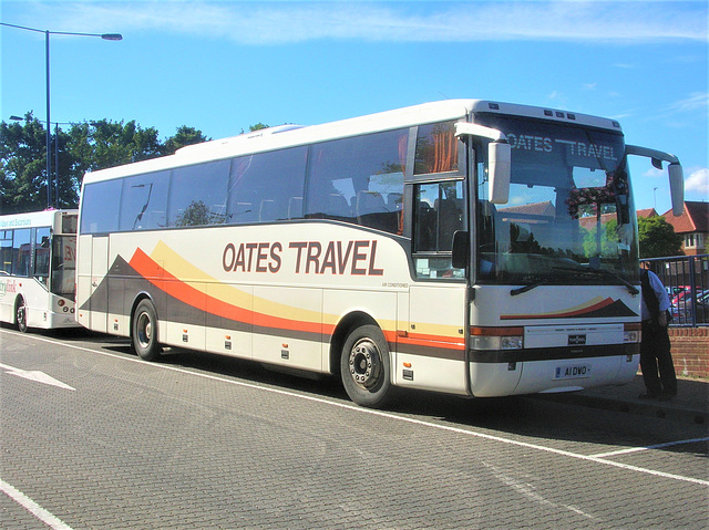 Oates Travel A1 DWO (S686 EAF) in Bury St Edmunds – 13 Sep 2012 (DSCN8871) Oates Travel A1 DWO (S686 EAF) in Bury St Edmunds – 13 Sep 2012 (DSCN8871)