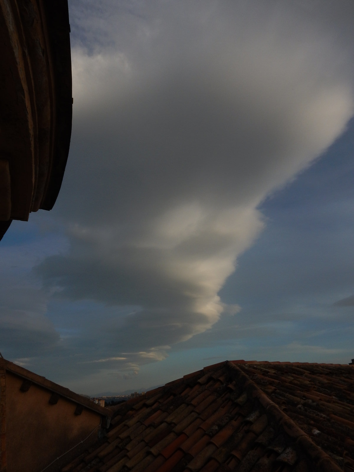cloud over Palermo
