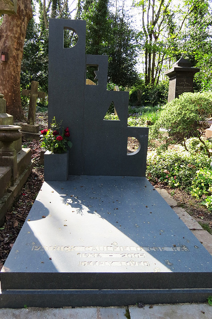 highgate cemetery east, london