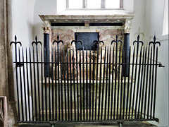 south pool church, devon, c17 tomb of leonard darre +1615 and wife +1608 (1)