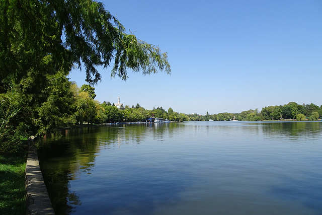 Herastrau Lake