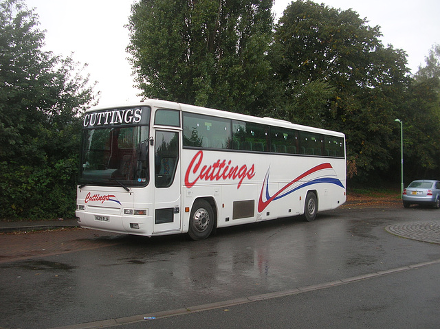 Cuttings Coaches N129 RJF in Bury St. Edmunds - 23 Sep 2010 (DSCN4673)