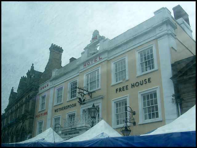 The Swan at Leighton Buzzard