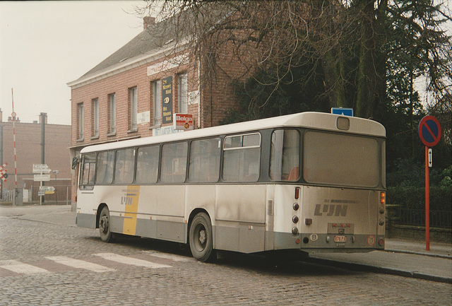 (De Lijn contractor) Jos de Reys 153111 (878 P9) in Heist op-den-Berg - 1 Feb 1993