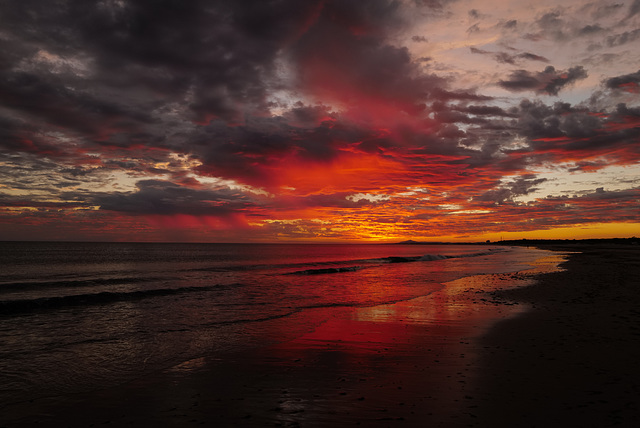 Monte Gordo, Sunset