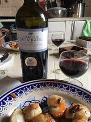 Vinho e vieiras Vinho e vieiras
