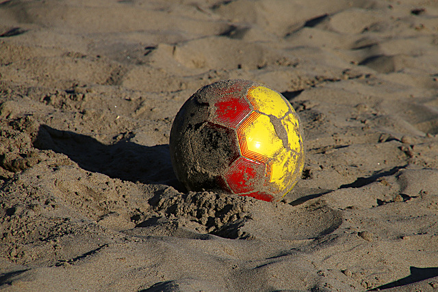 De retour à la maison après la période estivale , l'abandon d'un ballon est la pire des trahisons .