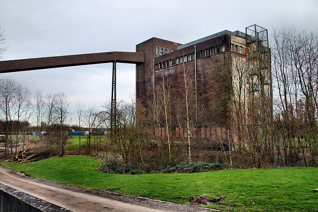 Alter Kohlebunker der Zeche Nordstern 1/2 (Nordsternpark, Gelsenkirchen-Horst) / 2.03.2024