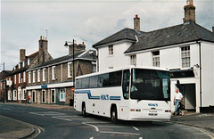Neal’s Travel P430 JDT in Mildenhall – 15 Sep 2001 (477-04)