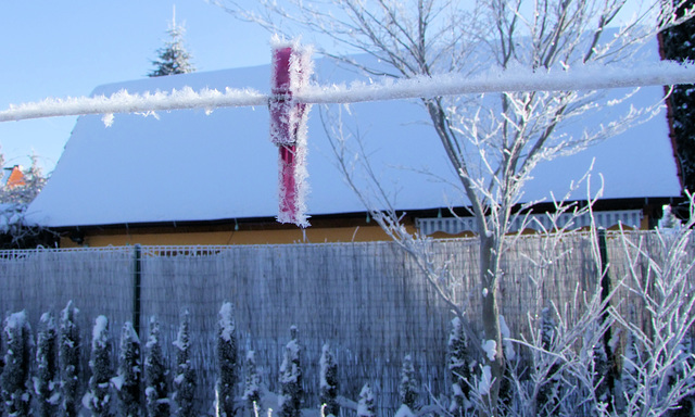 HFF Happy Frozen Fence ;))