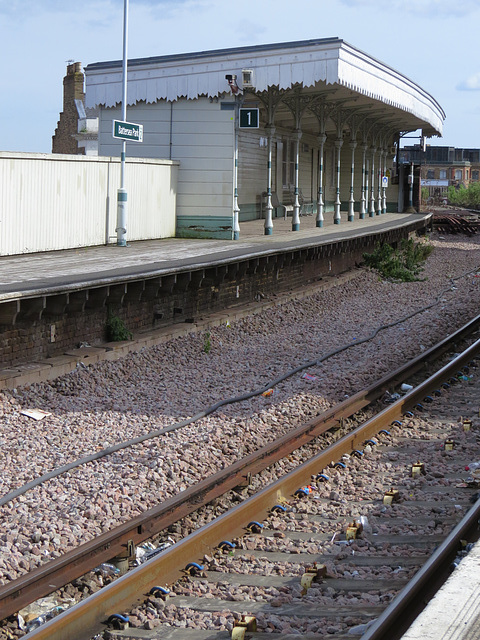 battersea park station, london