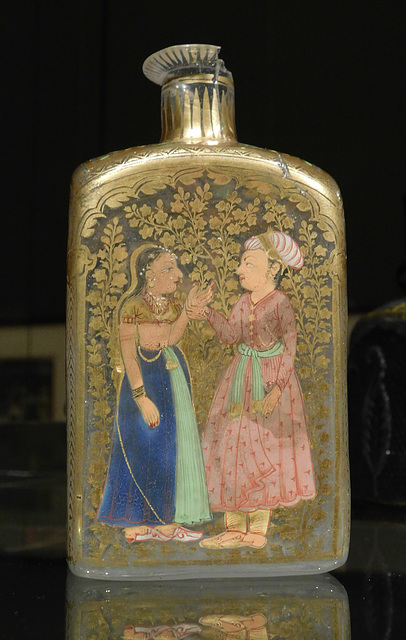 Case Bottle with an Amorous Couple in the Metropolitan Museum of Art, January 2022