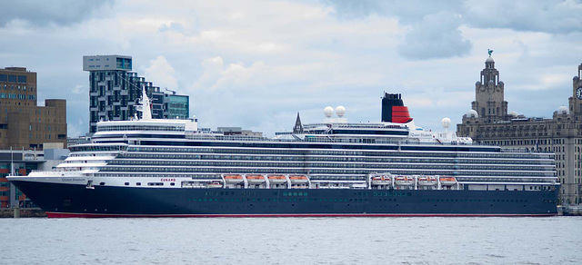 Queen Elizabeth in the Mersey River for the day.