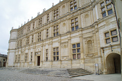 La façade ! La façade !