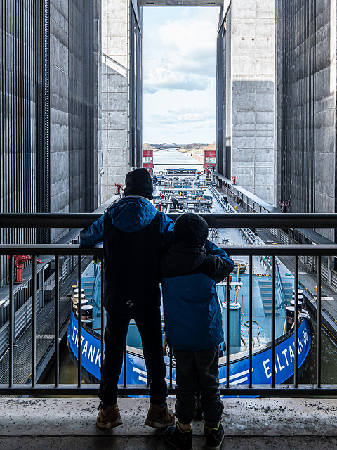 Schiffshebewerk / Ship Lift Scharnebeck - HFF (000°) 4 x PIP