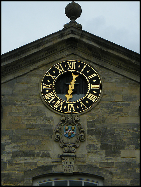 one-handed clock