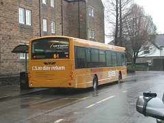 DSCN2783 Trent Barton (trentbarton) 692 (FJ55 BZU) in Bakewell - 25 Mar 2009