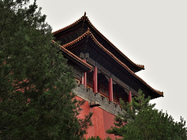 Forbidden City, Meridian Gate wall_2