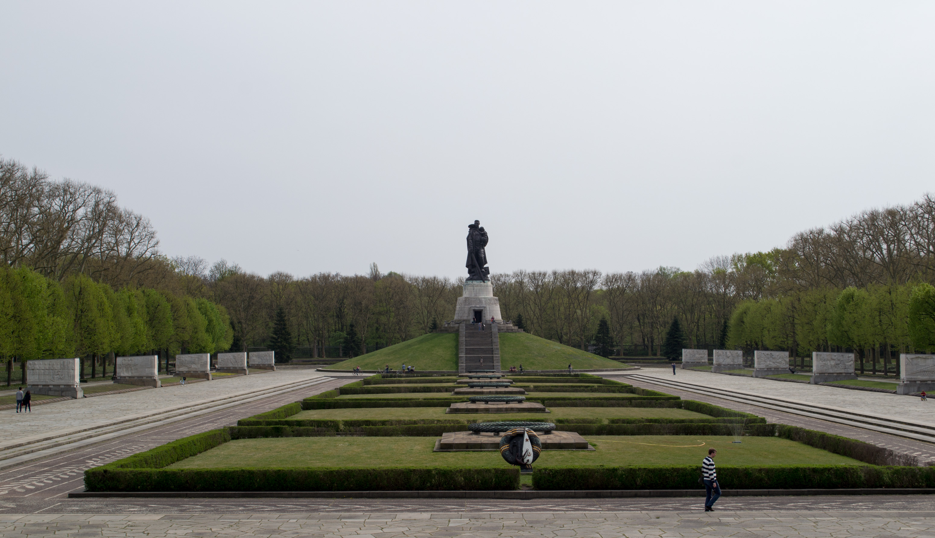 Berlin Soviet War Memorial Treptower  (#2657)