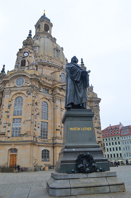 Dresden, Monument to Martin Luther and Frauenkirche