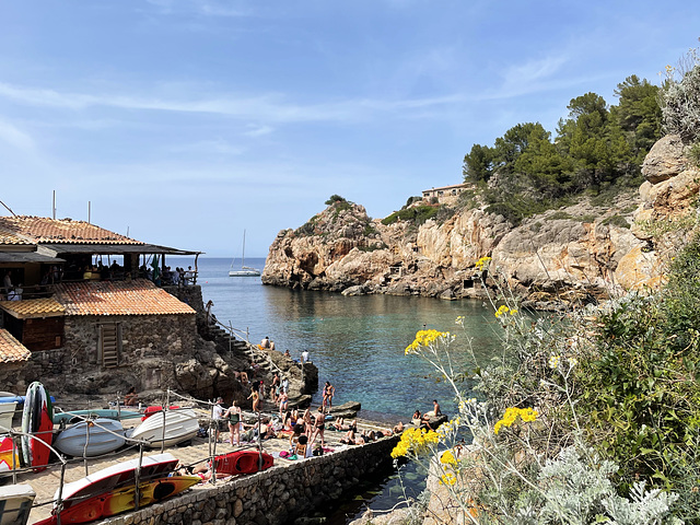 Deià bay